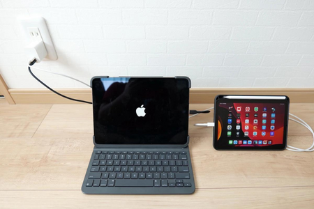 Reviewed by |  たいしょんブログ | たいしょん |  Innergie C3 Duoは、最大30WのUSB PD出力に対応していますのでMacBook Airの充電に最適。  MacBook Airに付属している充電器は30Wなので、30W近く出ていれば十分ですね。  次は、iPad Pro（11インチモデル）とiPad mini（第6世代）の同時充電を検証してみます。  最新のiPadは20Wの急速充電器がついていましたが、iPad Pro 12.9 インチ (第 2 世代)までは12Wの充電器が付属していましたので、12W出ていれば問題ないでしょう。  ロゴを含め白で統一されており、シンプルでおしゃれな外観ですね。